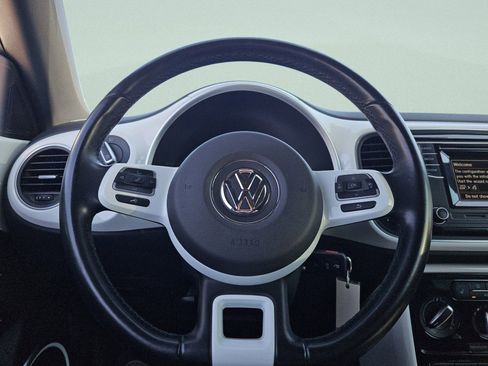 Used 2019 Volkswagen Beetle 2.0T S FWD image 27