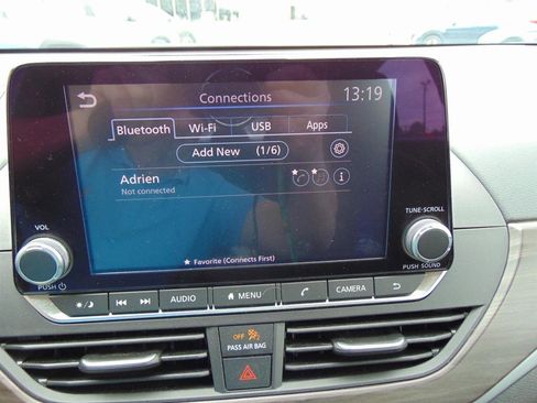 Used 2024 Nissan Altima 2.5 SV image 31