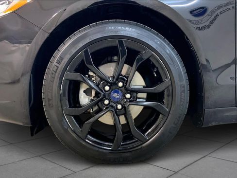 Used 2019 Ford Fusion SE w/ Equipment Group 151A image 10