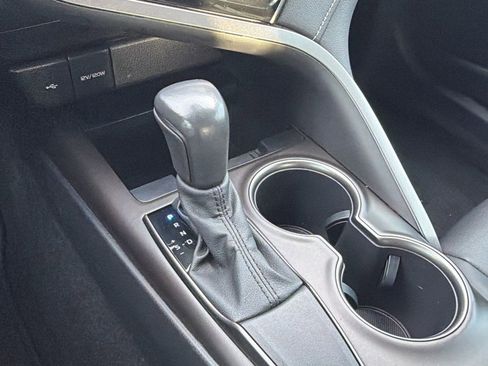 Used 2021 Toyota Camry SE w/ Carpet Mat Package (TMS) image 28