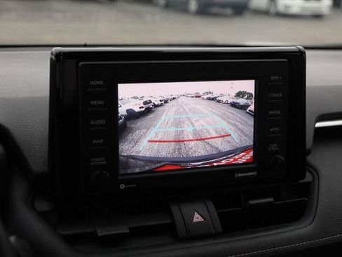 Certified 2022 Toyota RAV4 LE AWD/4WD image 16