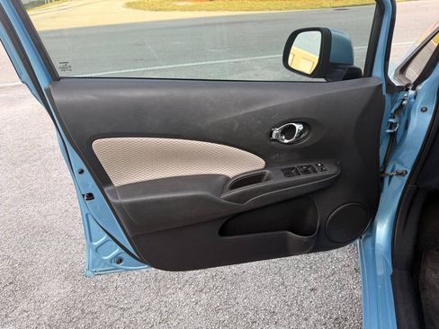 Used 2014 Nissan Versa Note SV FWD image 18
