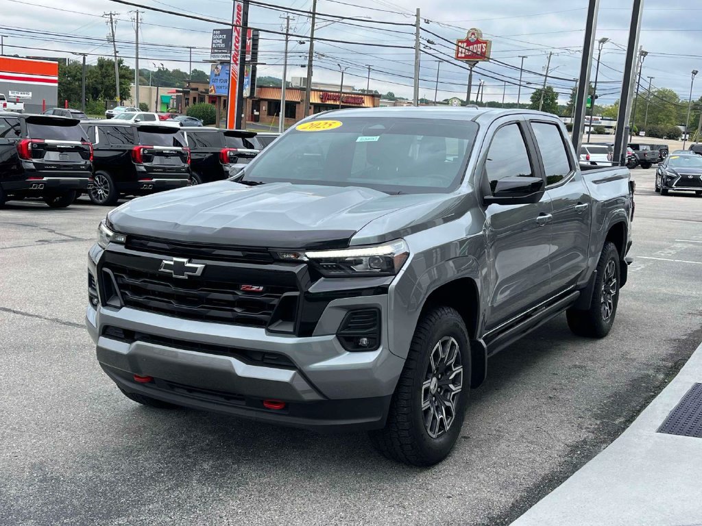 Certified 2023 Chevrolet Colorado Z71 w/ Z71 Convenience Package 2 AWD/4WD image 7