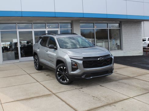 New 2026 Chevrolet Equinox RS FWD image 2