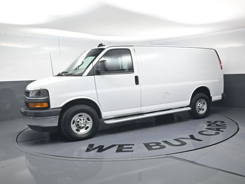 Certified 2024 Chevrolet Express 2500 w/ Driver Convenience Package image 6