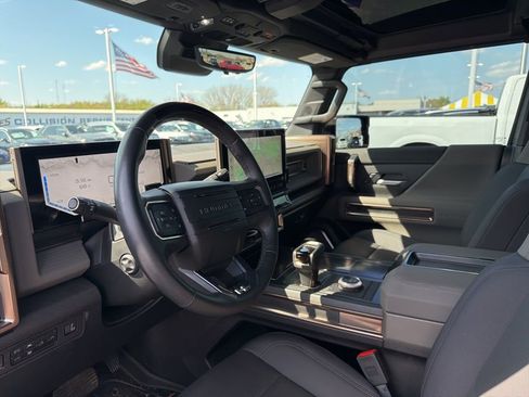 Used 2025 GMC Hummer EV 3X AWD/4WD image 18