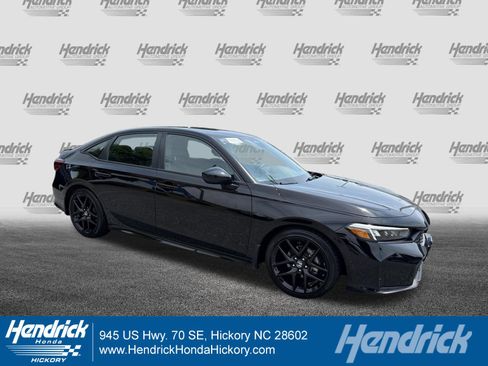 Used 2025 Honda Civic Sport image 1