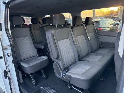 Used 2023 Ford Transit 350 XLT image 40