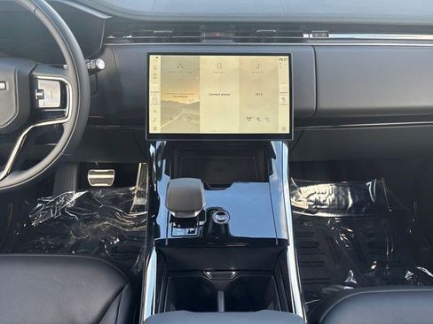 New 2026 Land Rover Range Rover Sport Dynamic SE AWD/4WD image 17