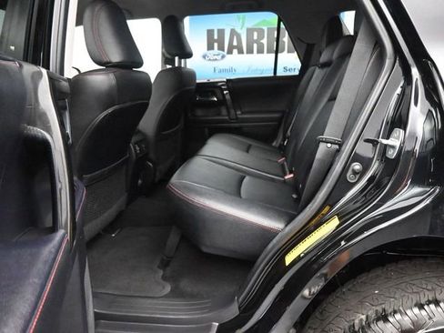 Used 2024 Toyota 4Runner TRD Off-Road Premium image 9