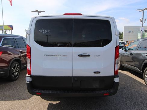 Used 2025 Ford Transit 350 XLT RWD image 5