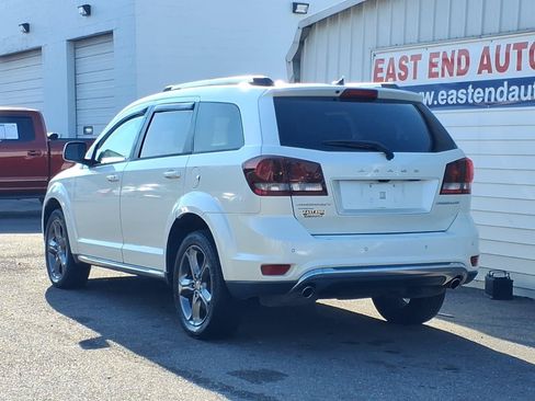 Used 2017 Dodge Journey Crossroad AWD/4WD image 3