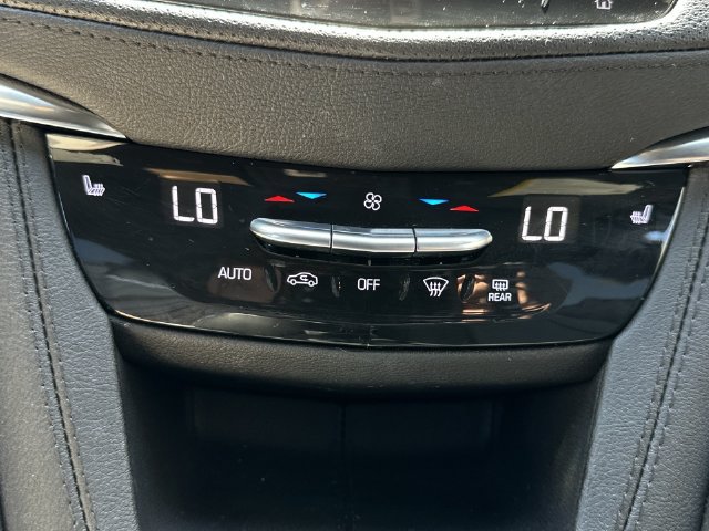 Used 2023 Cadillac XT6 Luxury FWD image 26