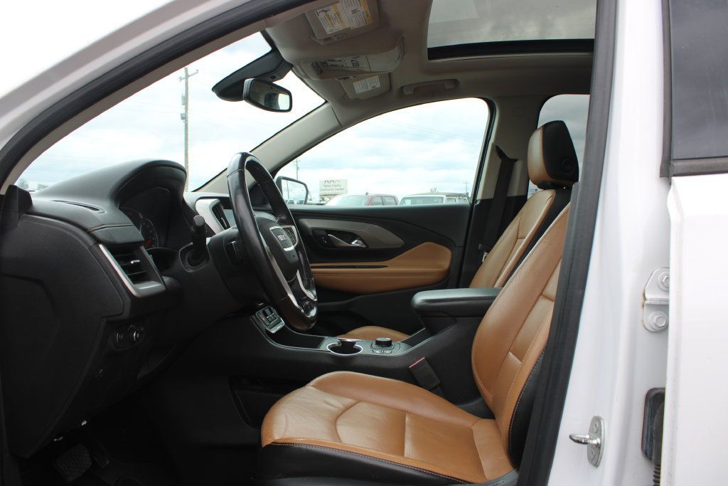 Used 2020 GMC Terrain SLT w/ Preferred Package FWD image 17