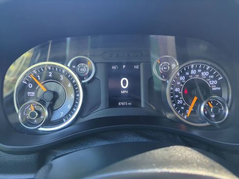 Used 2019 RAM 2500 Big Horn image 23