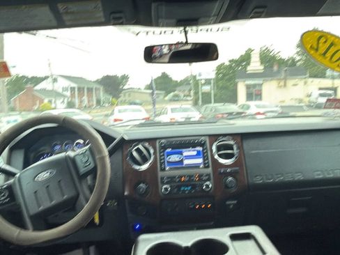 Used 2012 Ford F250 Lariat w/ Lariat Ultimate Pkg AWD/4WD image 19