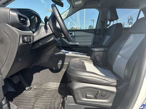 Certified 2023 Ford Explorer XLT w/ Equipment Group 202A image 12
