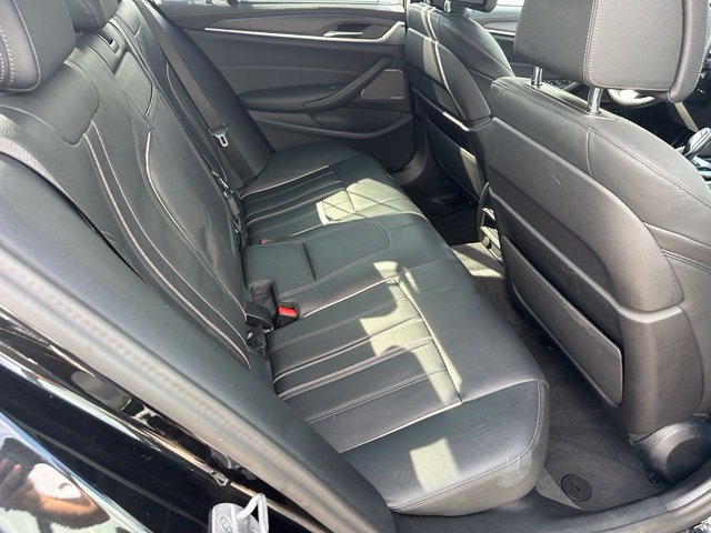Used 2023 BMW M550i xDrive w/ Executive Package AWD/4WD image 11