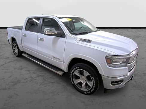 Used 2022 RAM 1500 Laramie AWD/4WD image 5