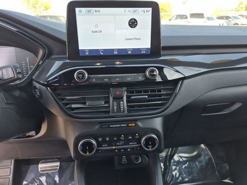 Used 2024 Ford Escape ST-Line image 9