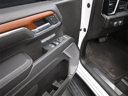 Used 2023 GMC Sierra 1500 Denali w/ Denali Reserve Package image 14