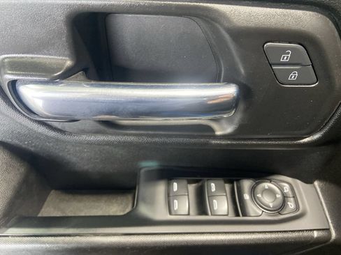 Certified 2023 Chevrolet Silverado 1500 Custom AWD/4WD image 23