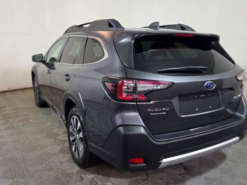 Used 2023 Subaru Outback Limited AWD/4WD image 4