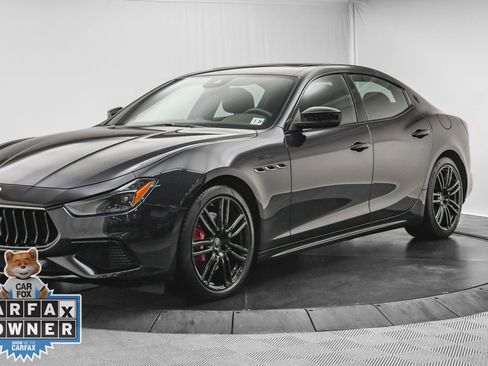 Used 2023 Maserati Ghibli Modena Q4 image 3