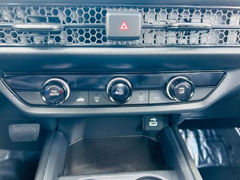 Used 2024 Honda HR-V LX image 25