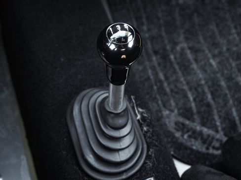 Used 1990 Porsche 911 Carrera RWD image 28