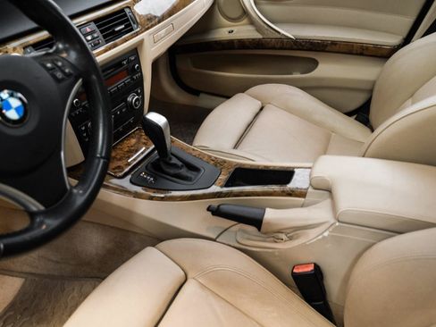 Used 2007 BMW 335xi Sedan AWD/4WD image 19