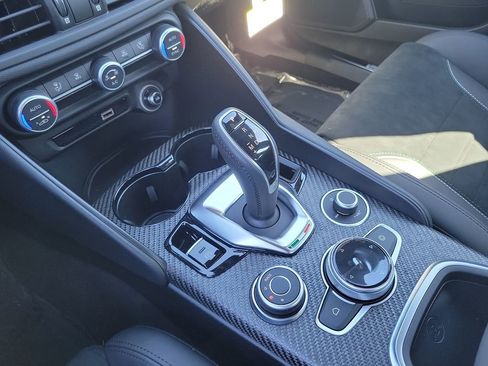 New 2024 Alfa Romeo Giulia Quadrifoglio image 10