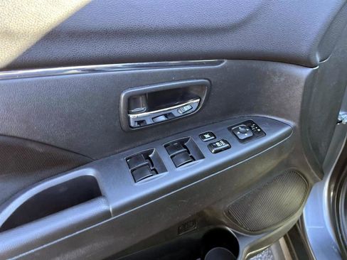 Used 2024 Mitsubishi Outlander Sport SE image 19