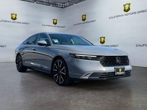 Used 2023 Honda Accord Touring image 7