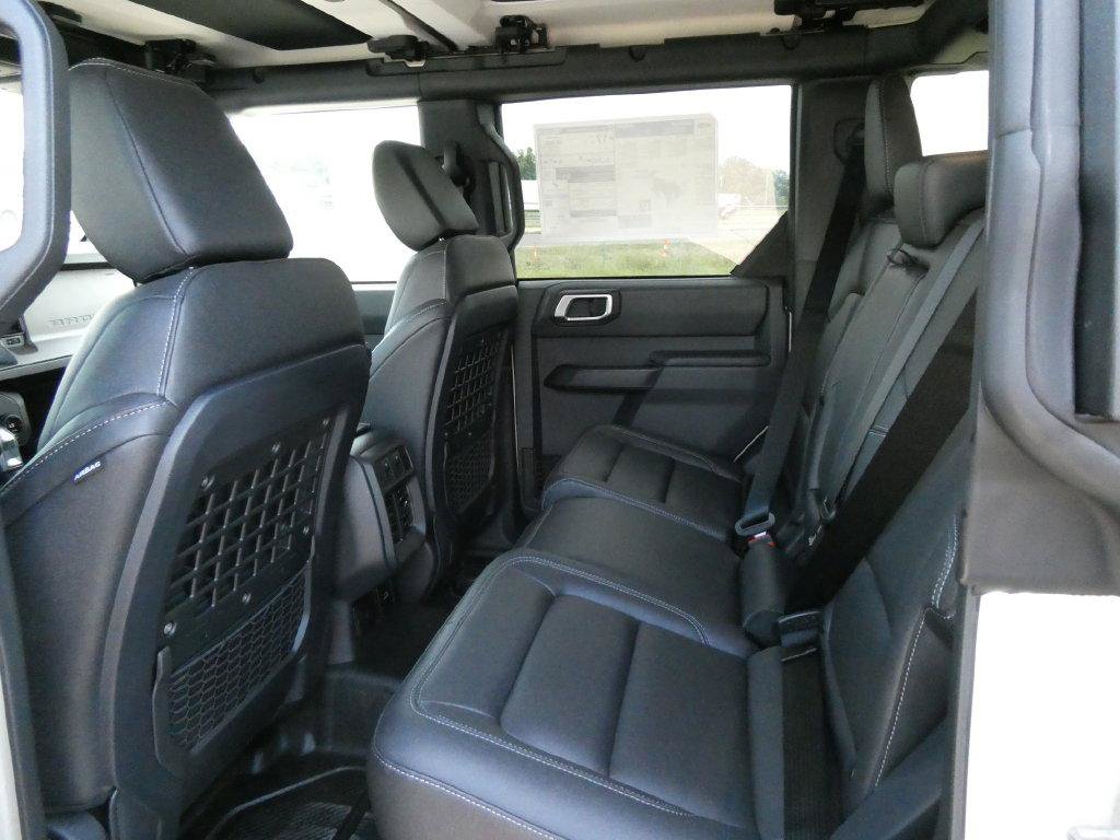 New 2026 Ford Bronco Badlands w/ Sasquatch Package AWD/4WD image 15