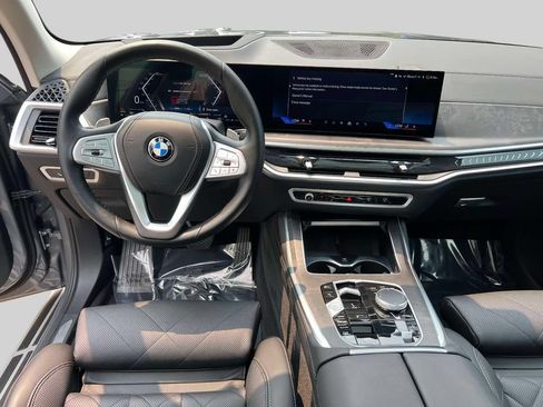 Used 2024 BMW X7 xDrive40i AWD/4WD image 14