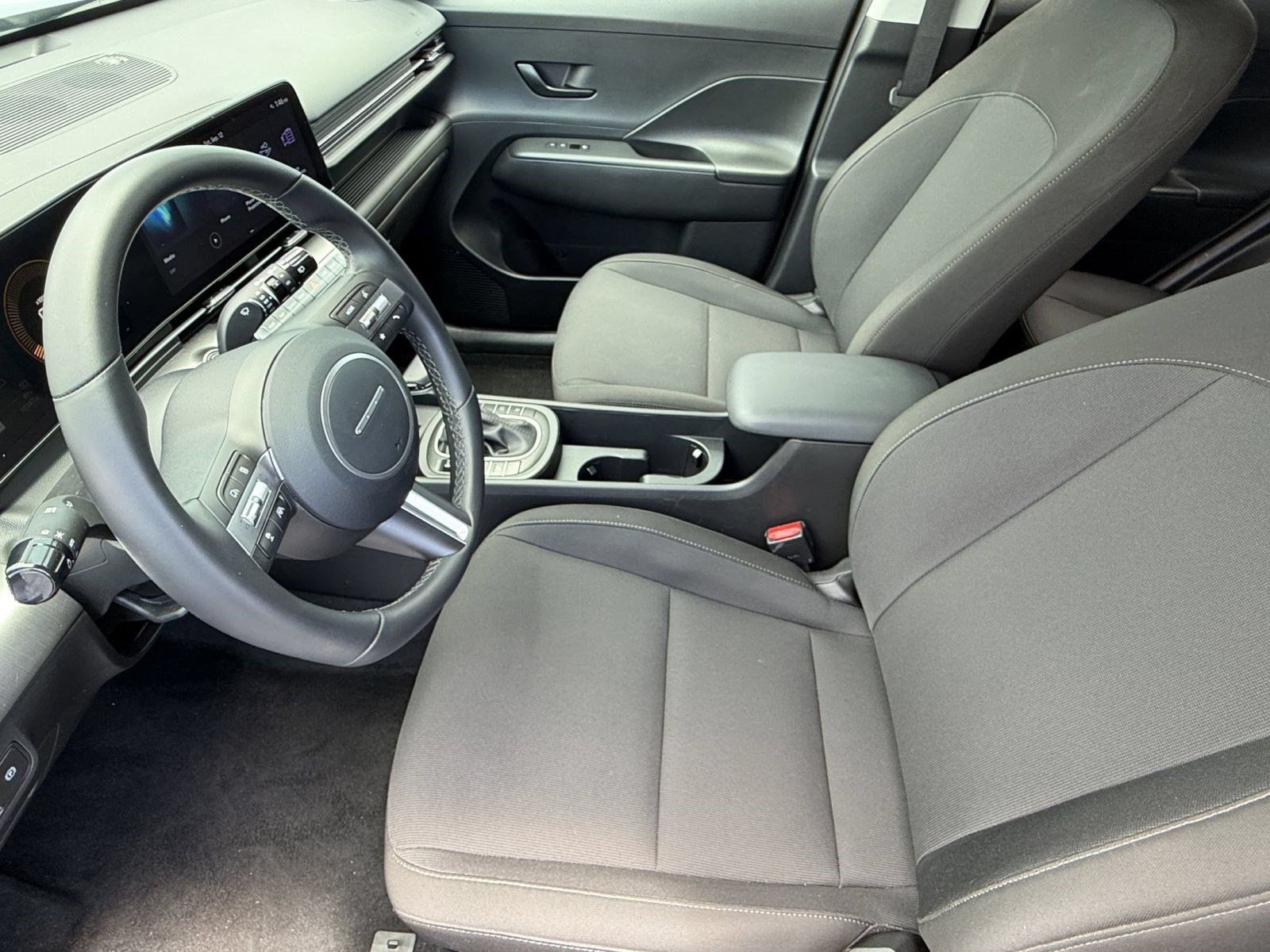 Used 2026 Hyundai Kona SEL Sport FWD image 5