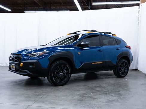 Used 2024 Subaru Crosstrek 2.5i Wilderness w/ Wilderness Package AWD/4WD image 3