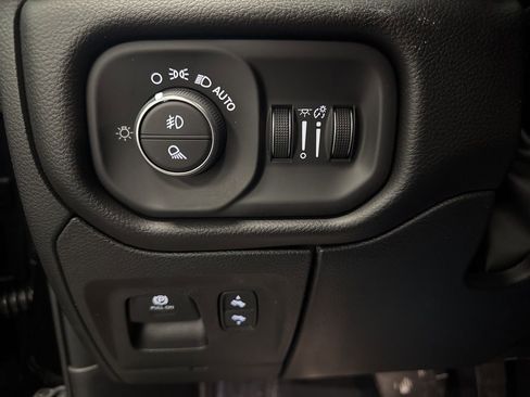 Used 2026 RAM 1500 Big Horn AWD/4WD image 18