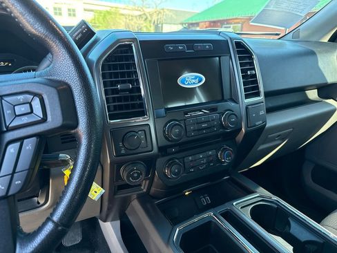 Used 2016 Ford F150 XLT w/ Equipment Group 302A Luxury image 25