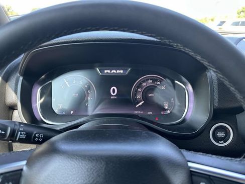 Used 2025 RAM 1500 Big Horn AWD/4WD image 12