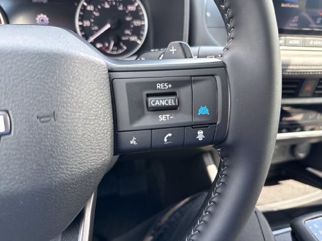 Certified 2026 Nissan Rogue SV FWD image 31