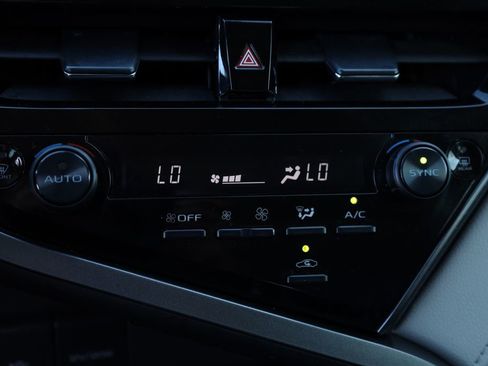 Used 2023 Toyota Camry LE image 8