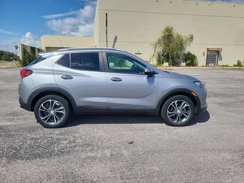 Certified 2023 Buick Encore GX Select FWD image 5