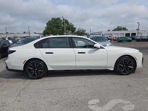 New 2025 BMW 760i xDrive image 4