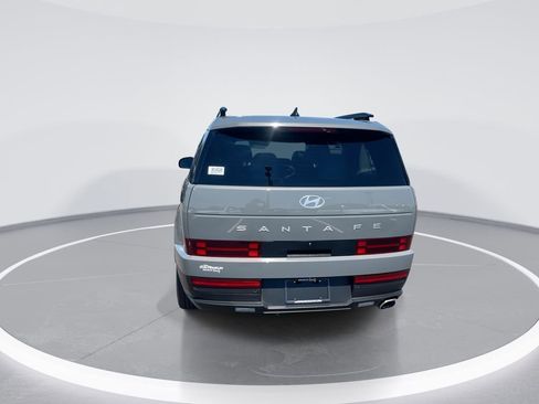 Used 2025 Hyundai Santa Fe SEL FWD image 7