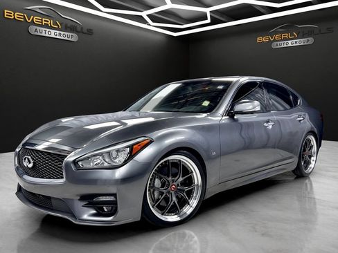 Used 2015 INFINITI Q70 5.6 w/ Sport Package AWD/4WD image 1