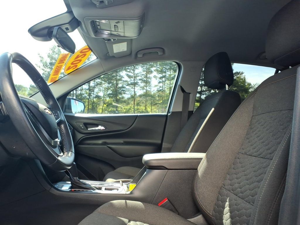 Used 2020 Chevrolet Equinox LT AWD/4WD image 11