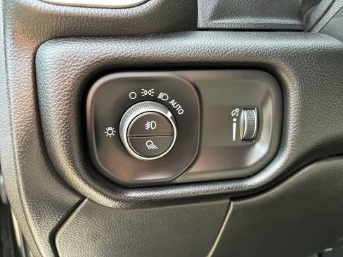 Certified 2024 RAM 2500 Big Horn AWD/4WD image 11