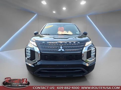 Used 2022 Mitsubishi Outlander ES FWD image 7